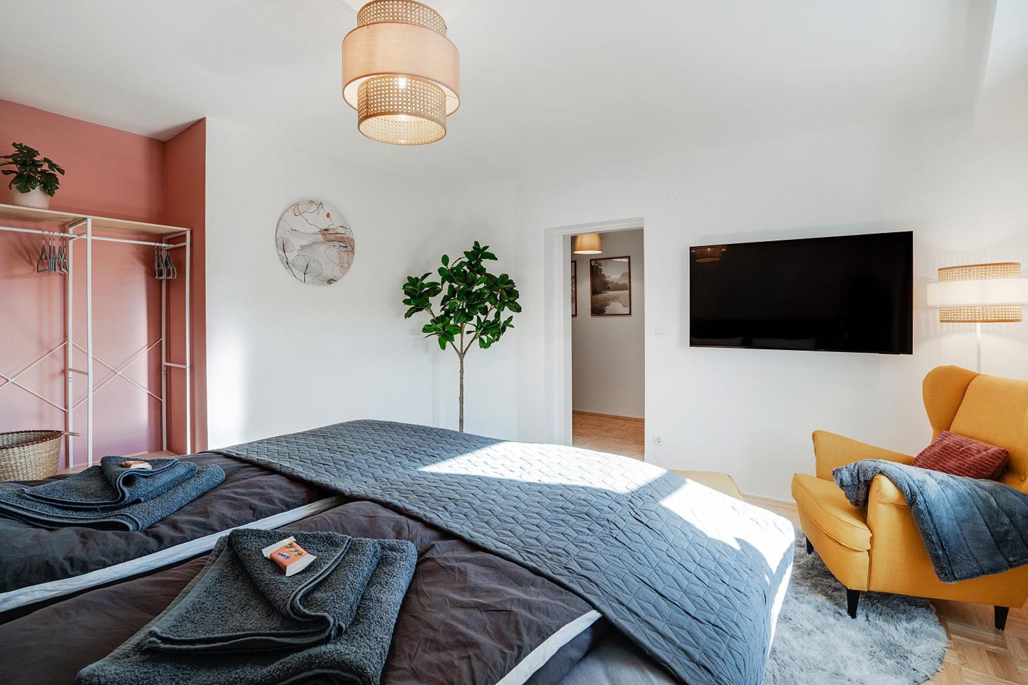 Serenity Suite By Hero Homes - Ruhige Und Zentrale Lage Im Historischen Zentrum Mit Lift & Self-Check-In Graz Exterior foto